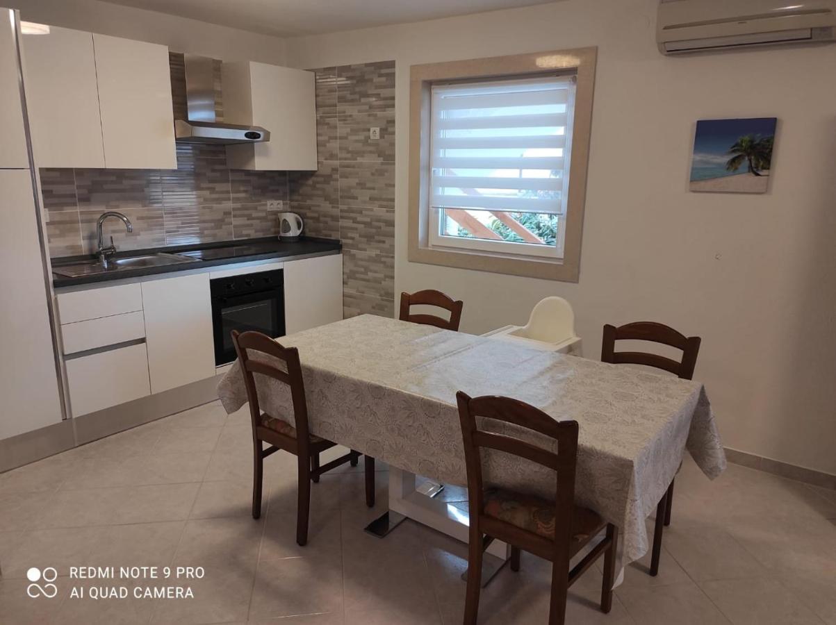 Apartments Marko Sutivan Insel Brac Экстерьер фото