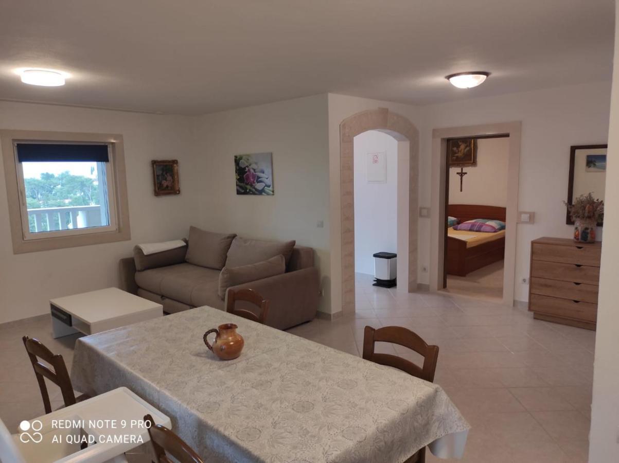 Apartments Marko Sutivan Insel Brac Экстерьер фото