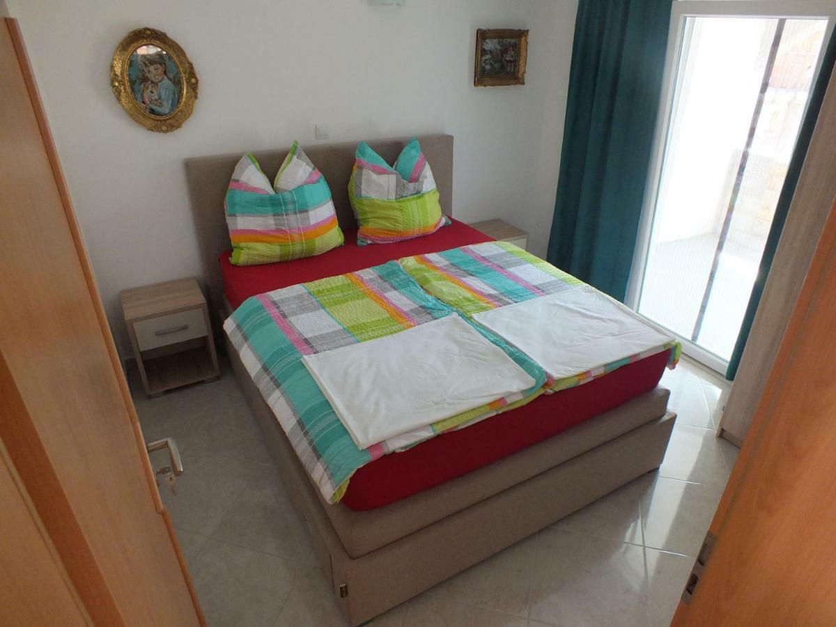 Apartments Marko Sutivan Insel Brac Экстерьер фото