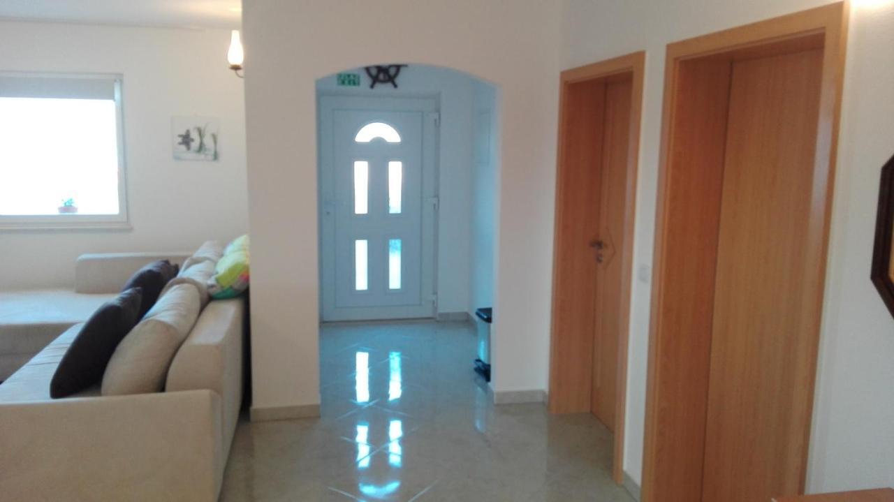 Apartments Marko Sutivan Insel Brac Экстерьер фото