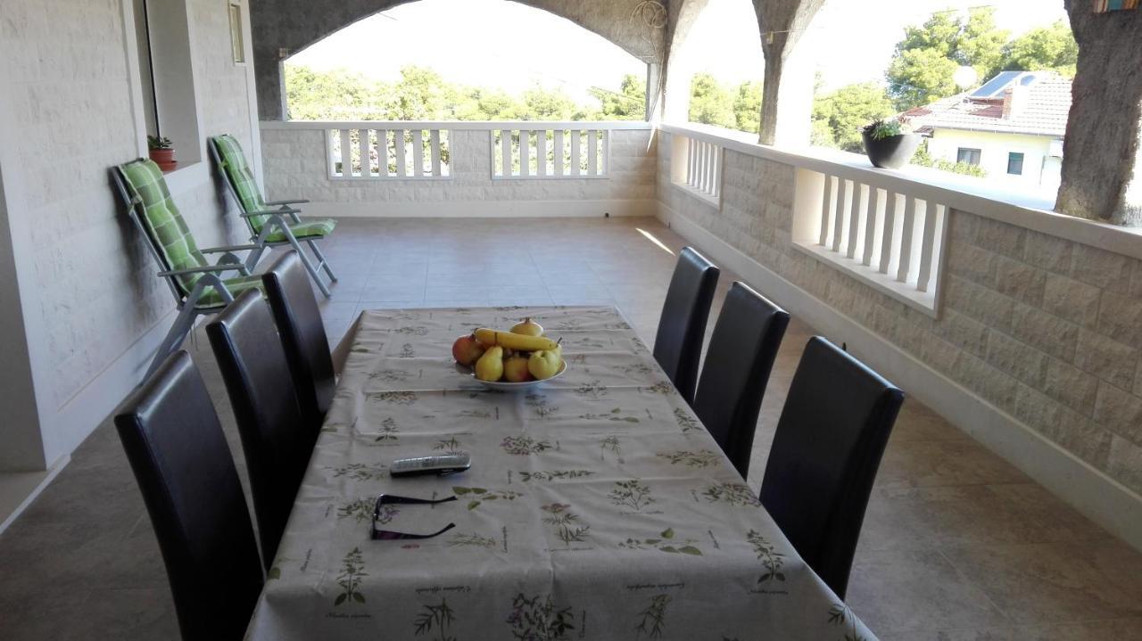 Apartments Marko Sutivan Insel Brac Экстерьер фото