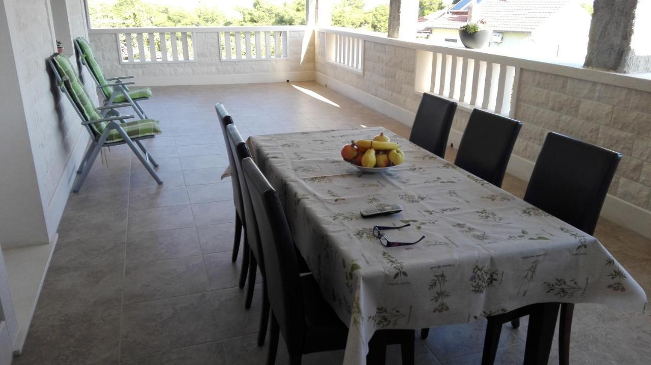 Apartments Marko Sutivan Insel Brac Экстерьер фото