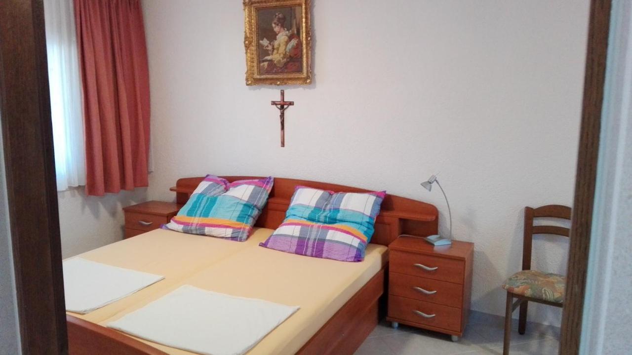 Apartments Marko Sutivan Insel Brac Экстерьер фото